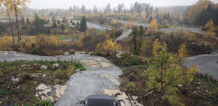 Test Track Terrain har utmanande hinder med olika svårighetsgrader testar fordonen till max